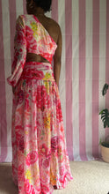 Load image into Gallery viewer, Garden Party One Shoulder Floral Print Maxi Dress