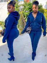 Load image into Gallery viewer, Meet Me Outside Jogger Set (Black)