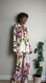 Load image into Gallery viewer, Floral Luxe Satin Pant Set
