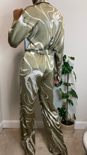 Load image into Gallery viewer, Blurred Lines Satin Pant Set
