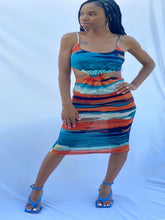 Load image into Gallery viewer, I&#39;m Wavy Midi Dress
